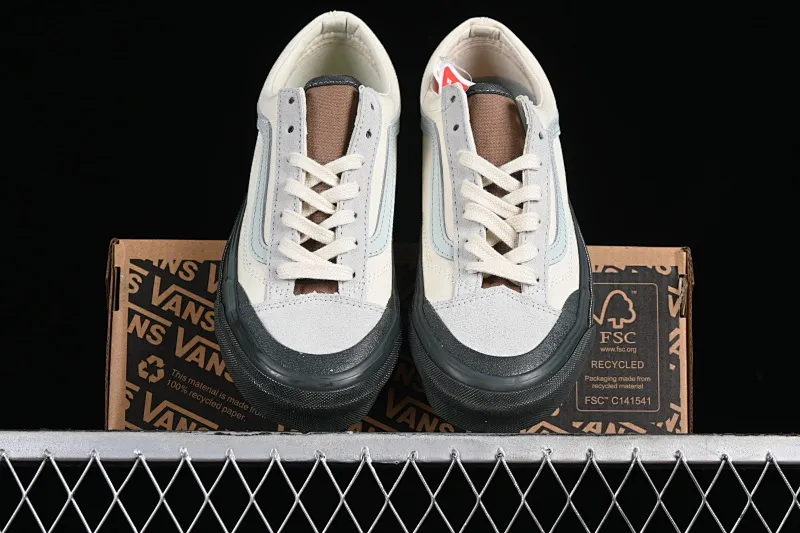 All categories Vans Vans series Vans Low Vans low top Vans Old Skool Reissue 136 color matching gray blue and white retro casual vulcanized sneakers VN000CRPGRN